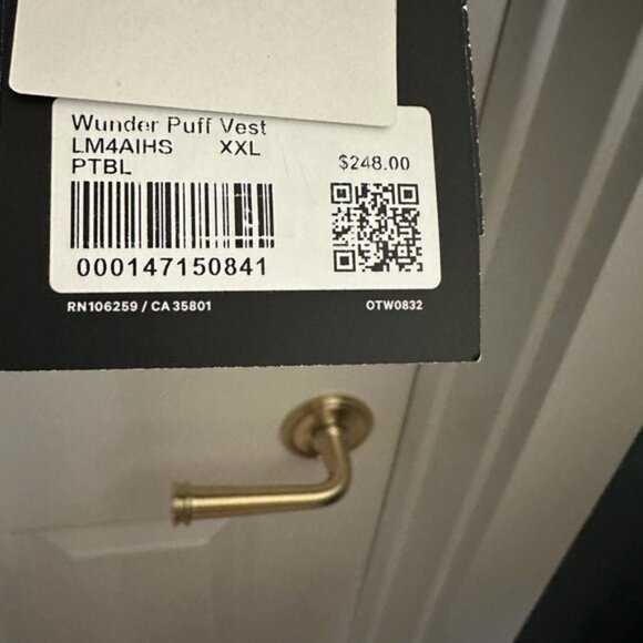 Lululemon wunder puff vest - Picture 2 of 5